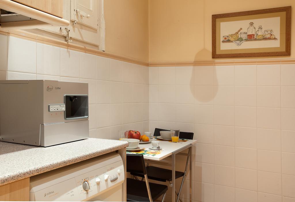Modernist Apartment Barcelona Room photo
