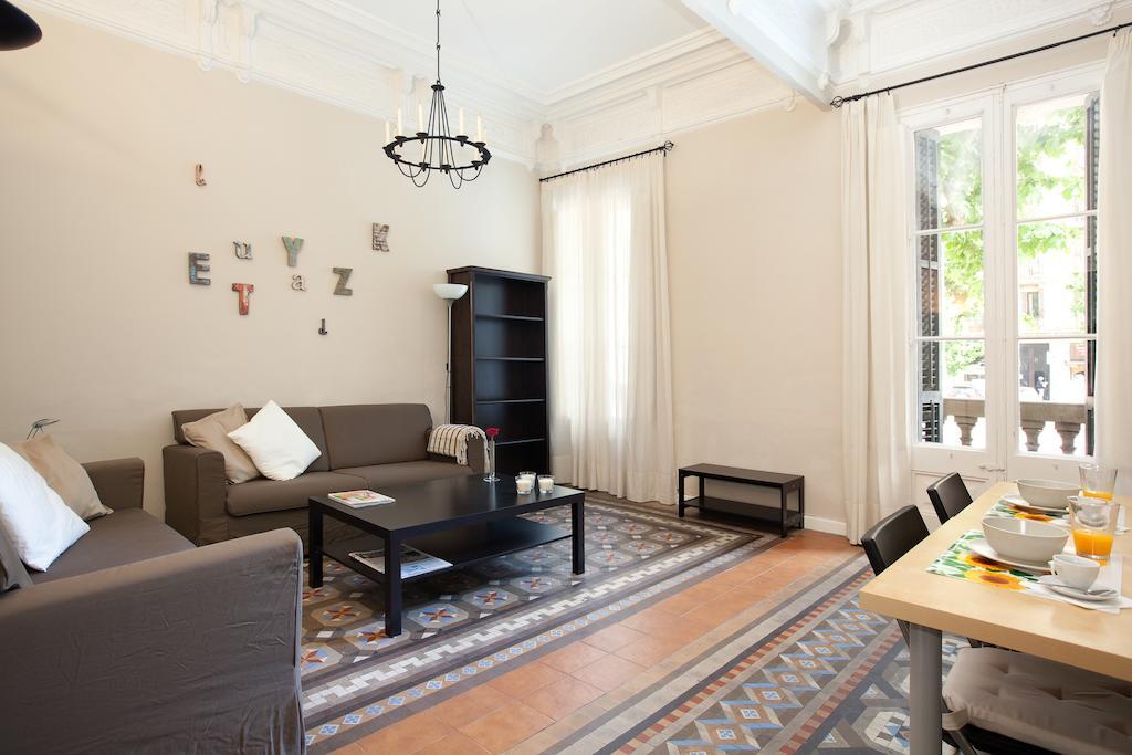 Modernist Apartment Barcelona Room photo