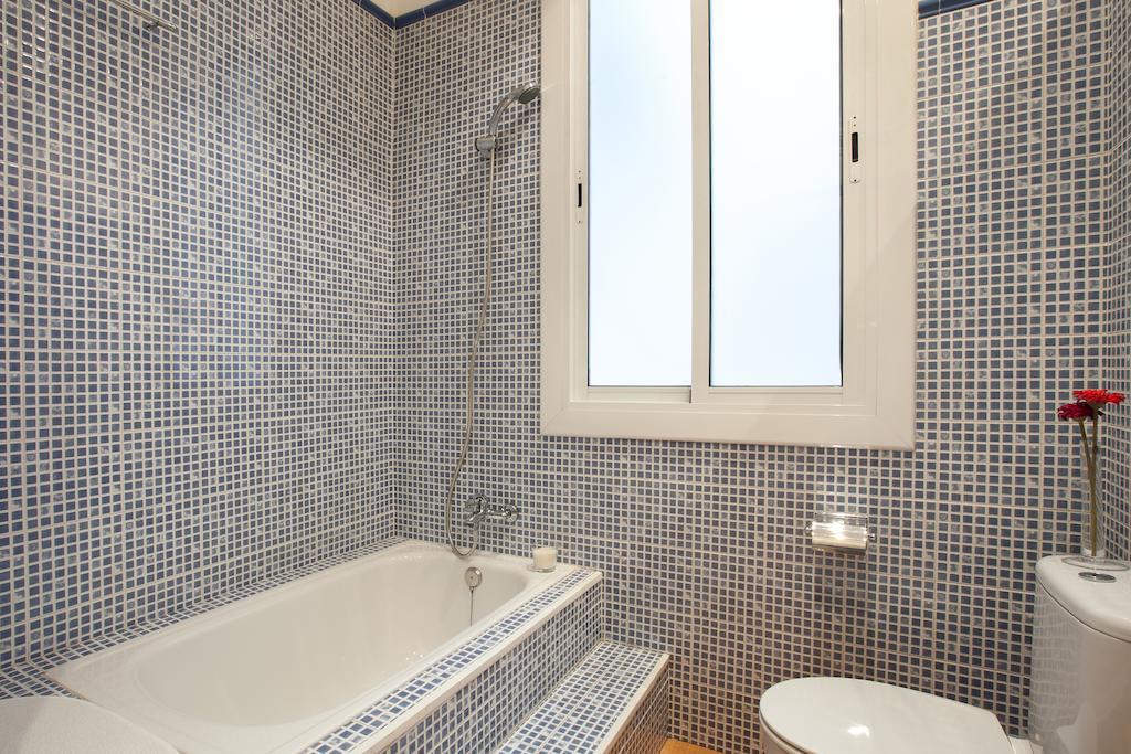 Modernist Apartment Barcelona Room photo