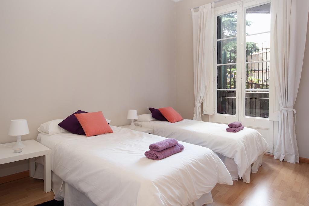 Modernist Apartment Barcelona Room photo