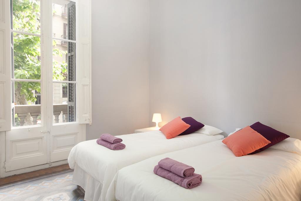 Modernist Apartment Barcelona Room photo
